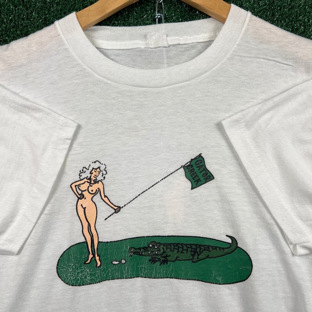 VTG Gator Creek Nude Lady Alligator Golf T Shirt Men's M White Paper Thin 70s